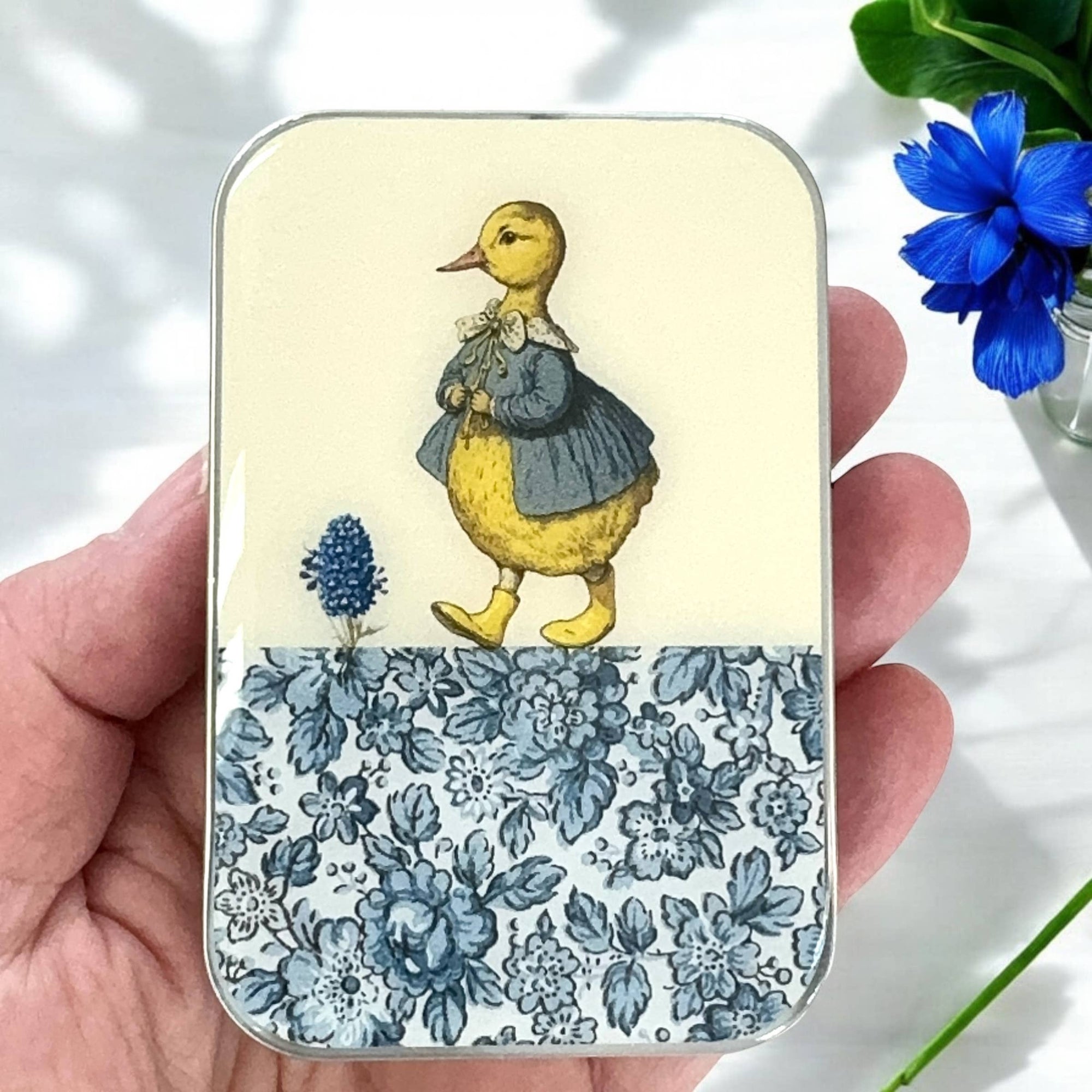 Duck & Flower Notions Tin