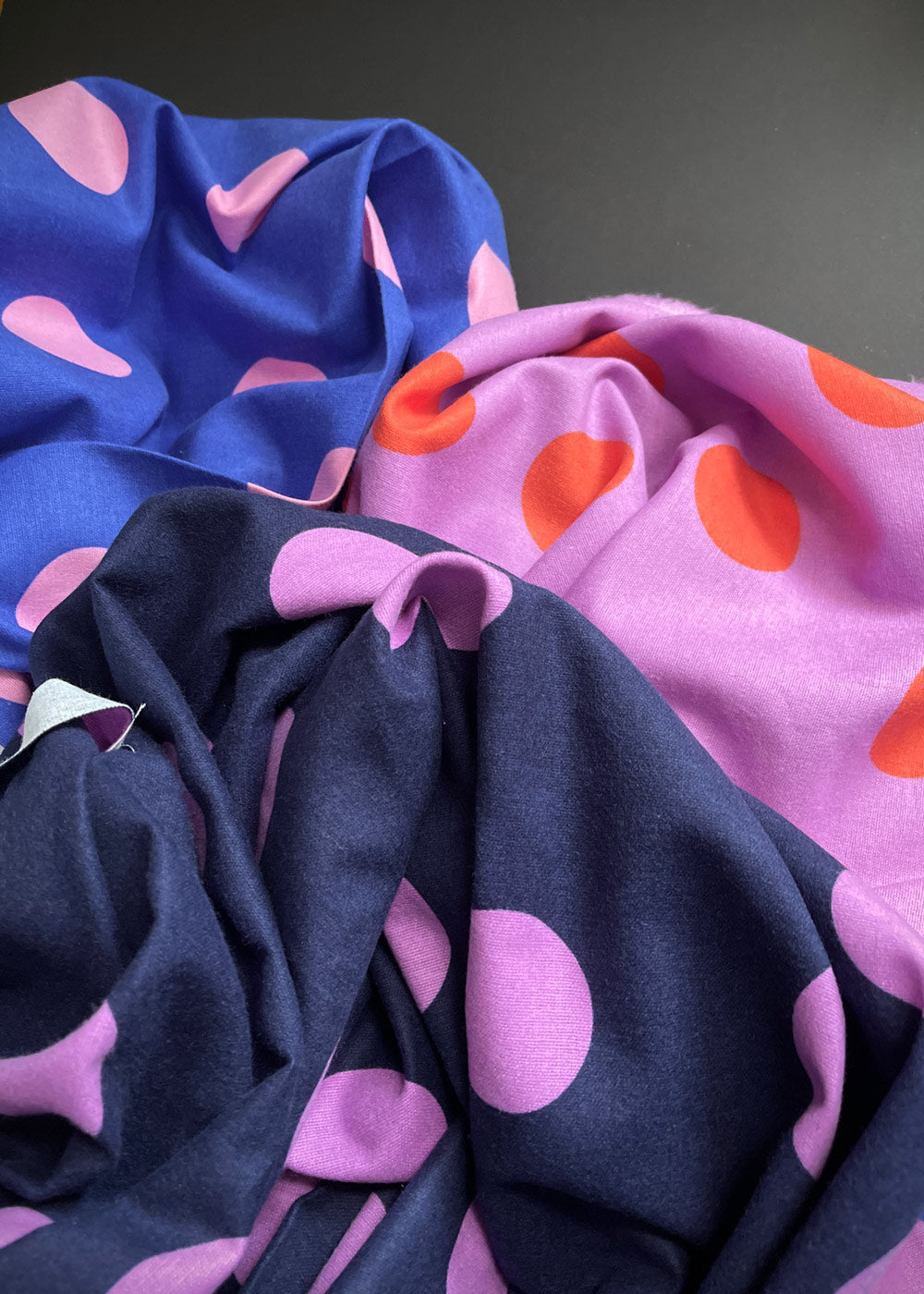 Bazaar Cotton Flannel, Violet Spot