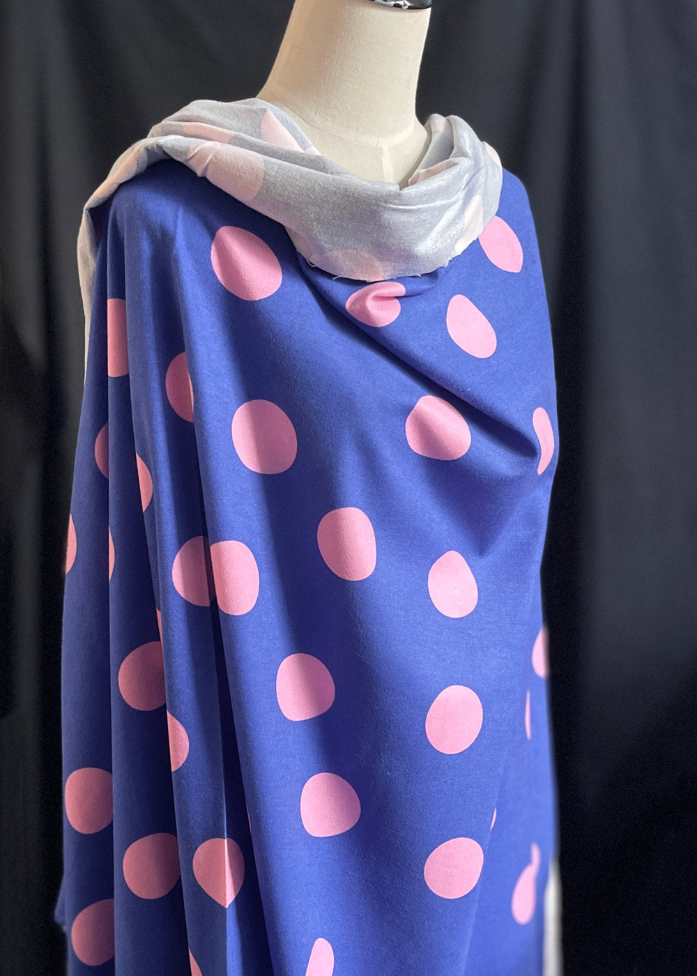 Bazaar Cotton Flannel, Violet Spot
