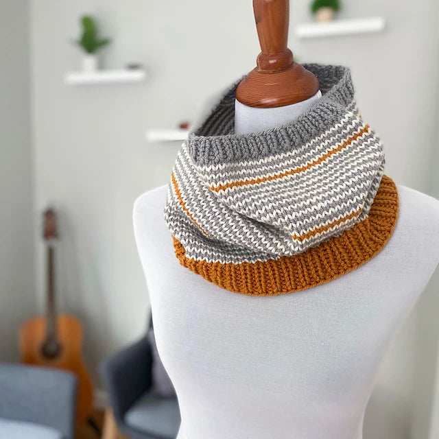 Cappuccino Cowl, Elizabeth Smith Knits. Print Knitting Pattern
