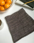 Short Stack Neckwarmer, Elizabeth Smith Knits. Print Knitting Pattern
