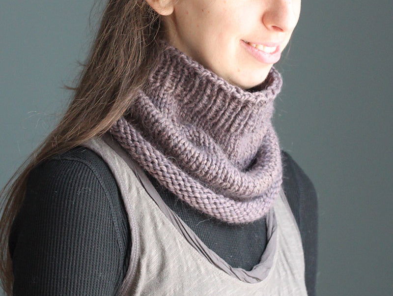 Short Stack Neckwarmer, Elizabeth Smith Knits. Print Knitting Pattern