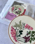 Froggy Flowers - Embroidery Hoop Kit, Nest Embirdery