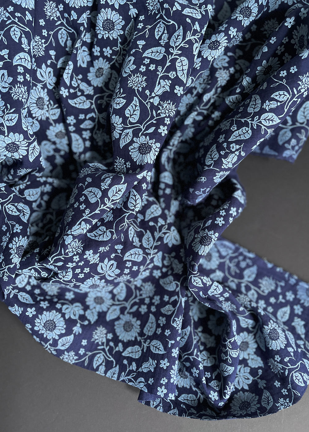 Cotton Double Gauze Indigo Flowers Miss Maude