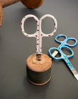 Embroidery Snips - Busy Bee