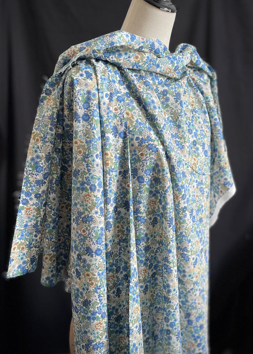 Flownny II, Light Blue - Fine Cotton Lawn