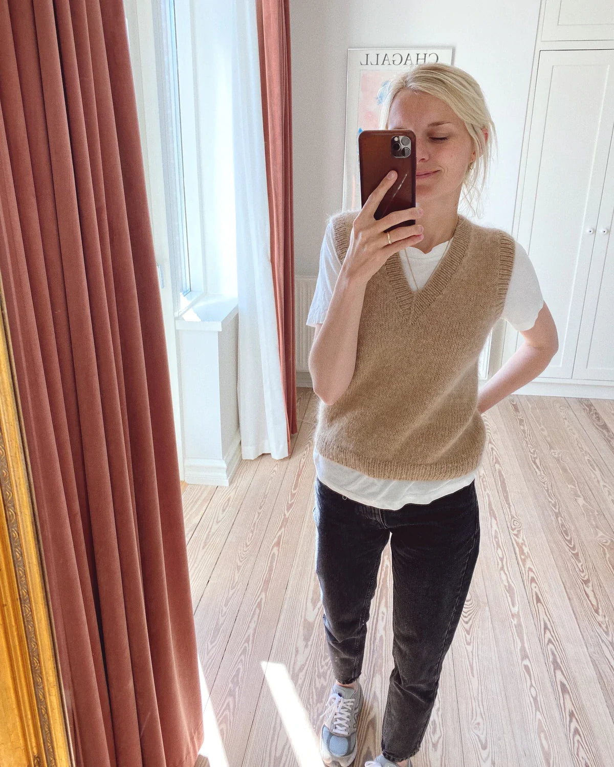 Stockholm Slipover - V-Neck Adult, Petite Knit. Knitting Pattern