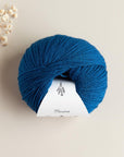 Along Avec Anna. Merino Fingering, Royal