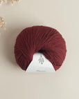 Along Avec Anna. Merino Fingering, Grenat