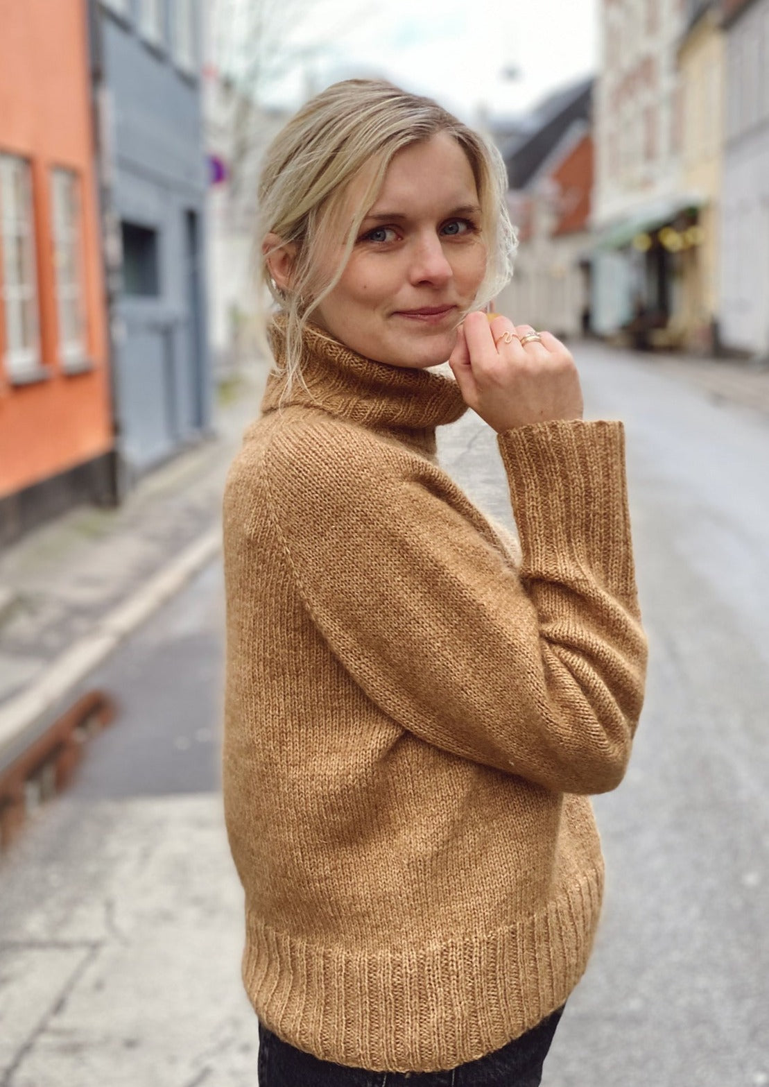 Caramel Sweater, Petite Knit. Knitting Pattern