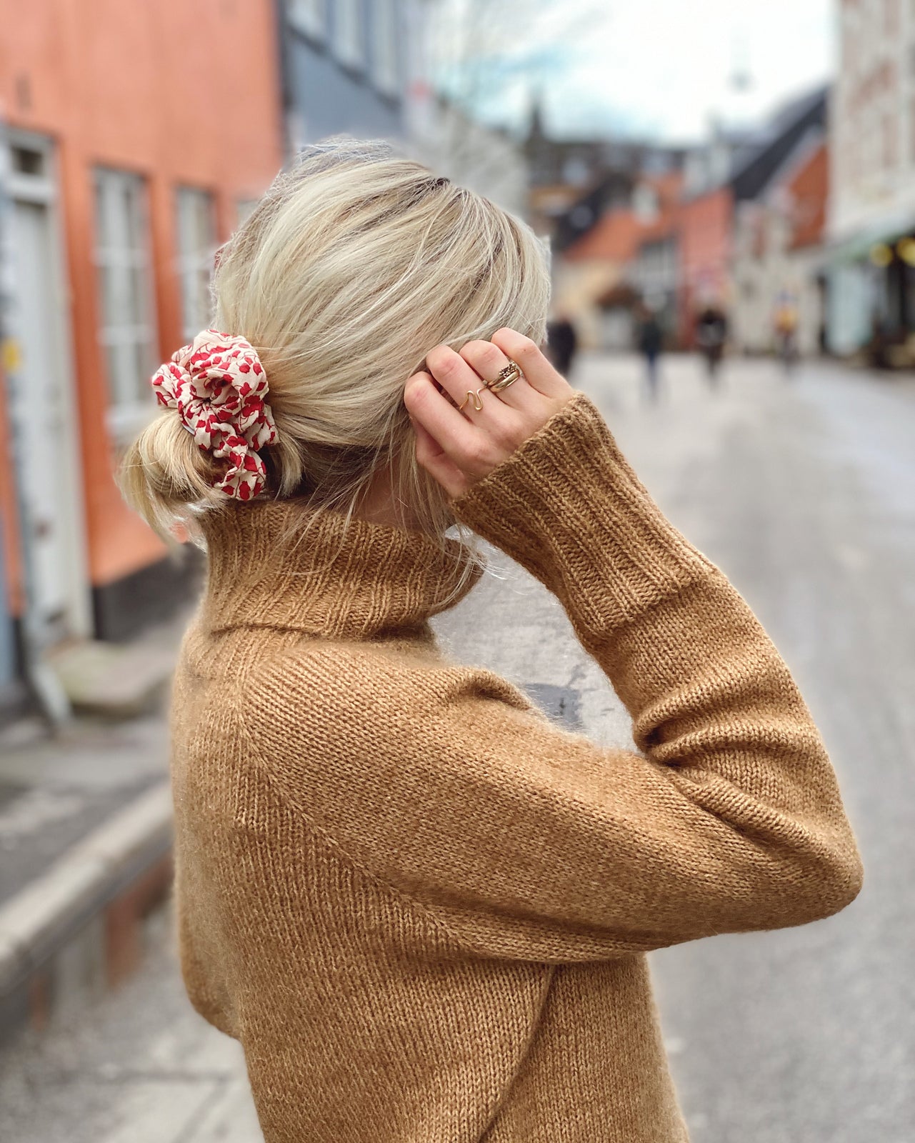 Caramel Sweater, Petite Knit. Knitting Pattern