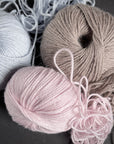 Chaska. Muhu Baby Alpaca 8ply Powder Pink (751)