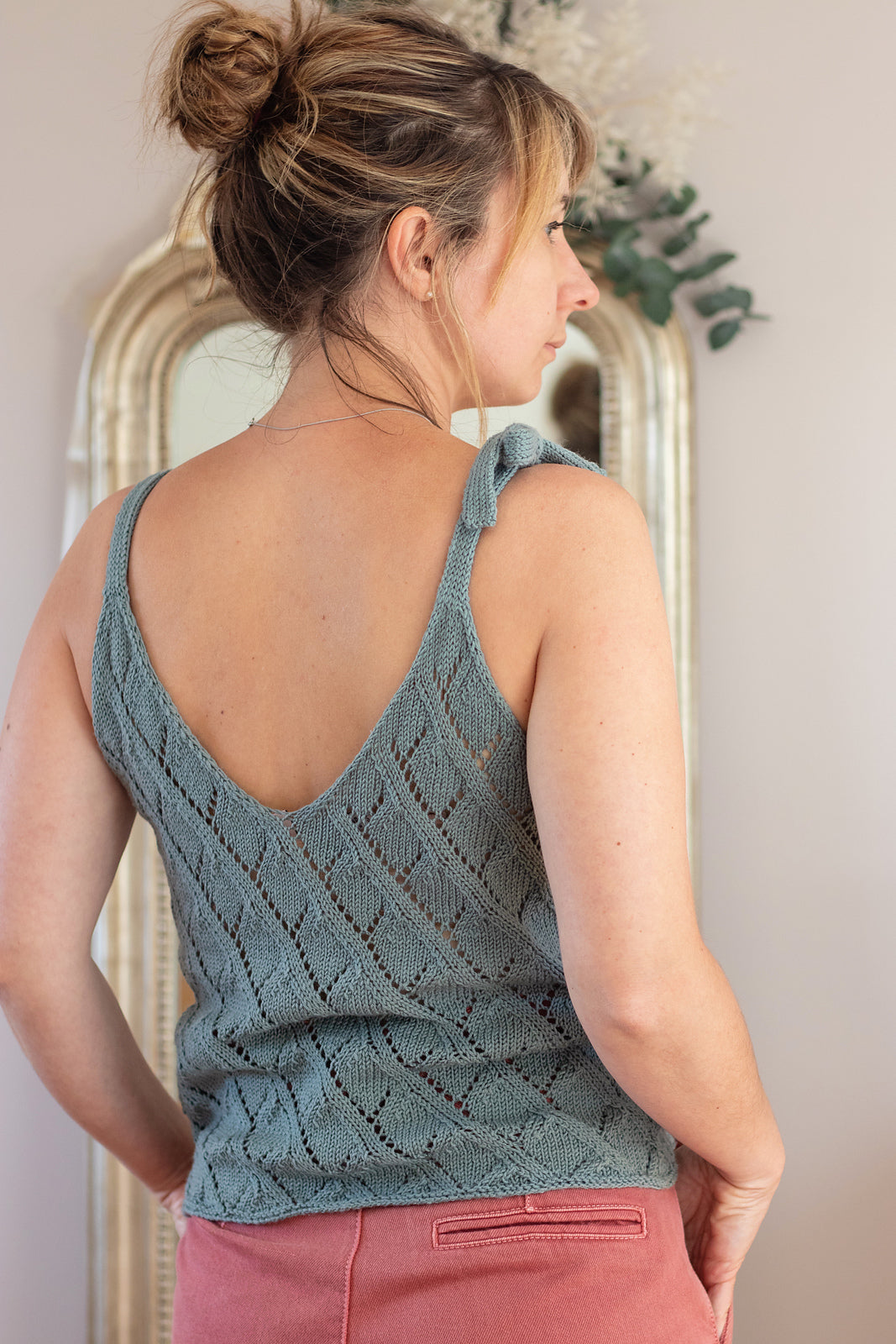 Iris Tank, Along Avec Anna. Printed Knitting Pattern