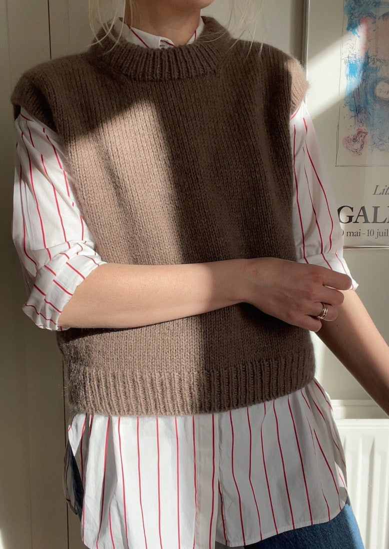 Novice Slipover, Petite Knit. Knitting Pattern