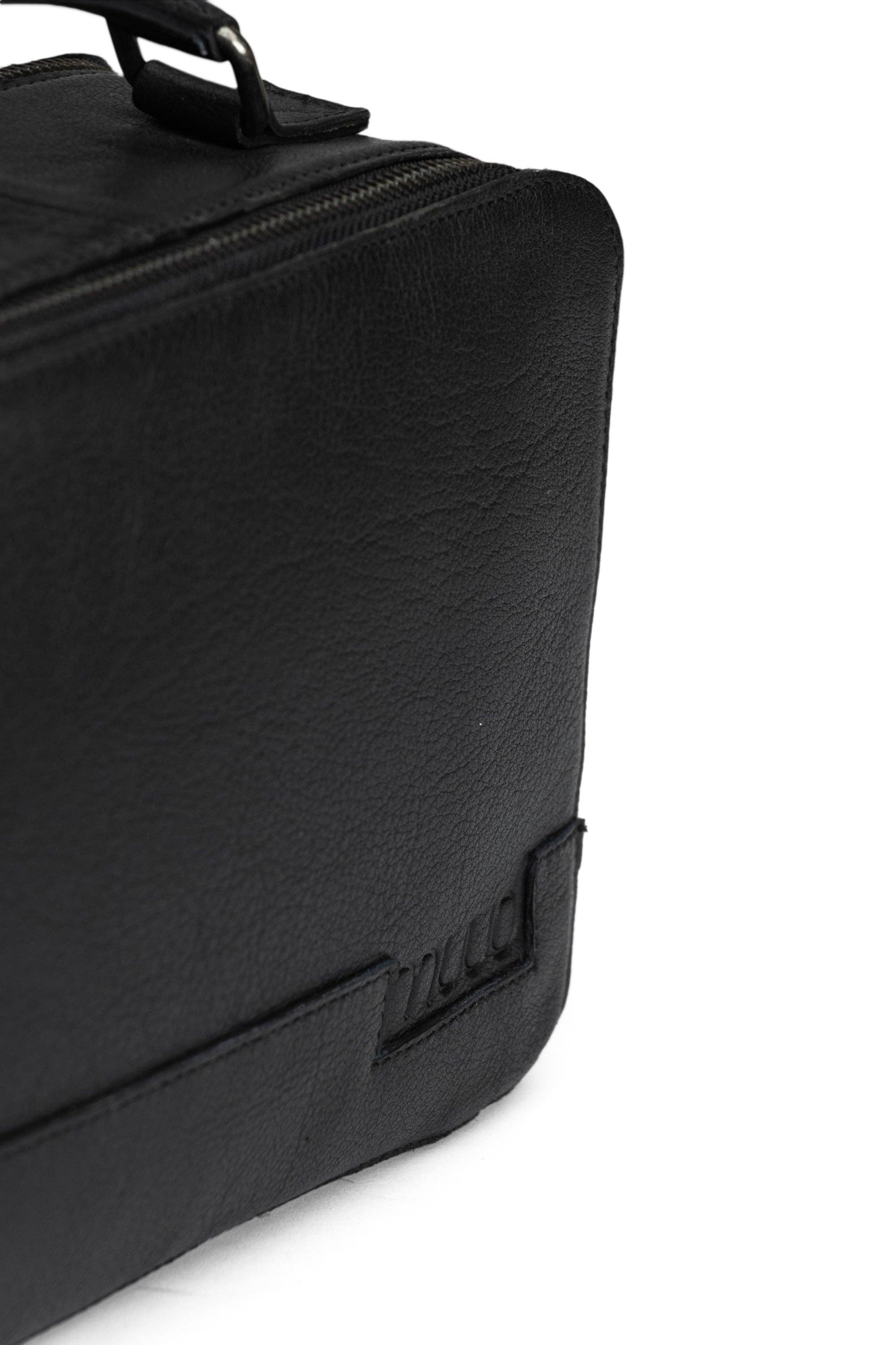 muud, Lilly Crossbody: Black