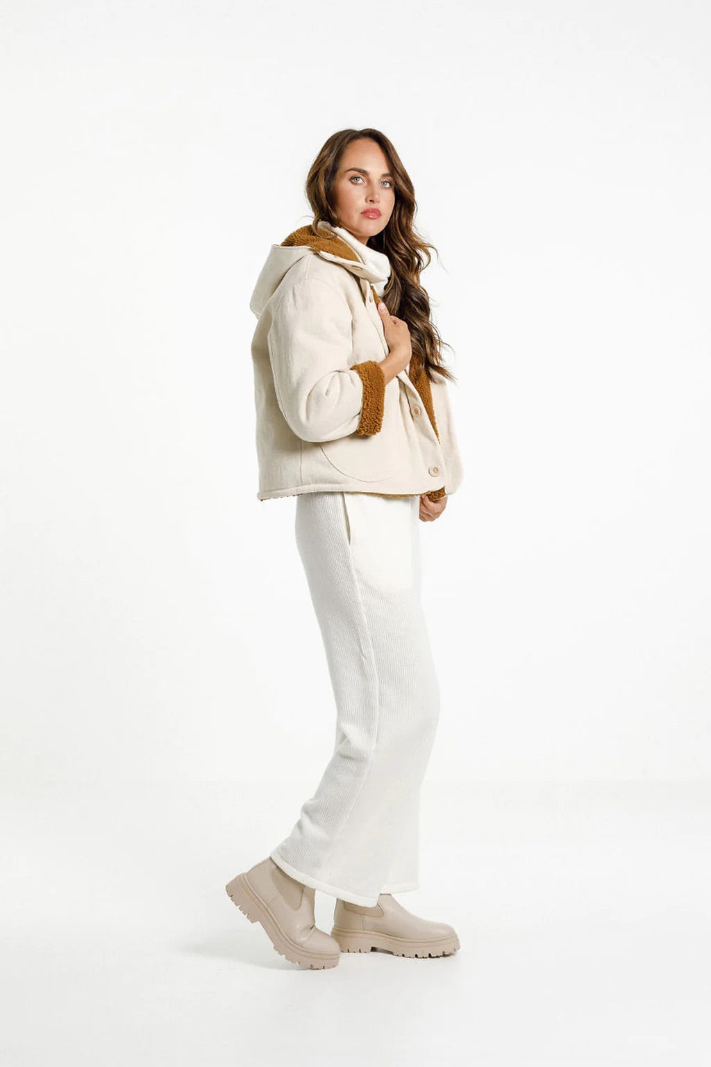 Papercut Patterns, Emmi Coat