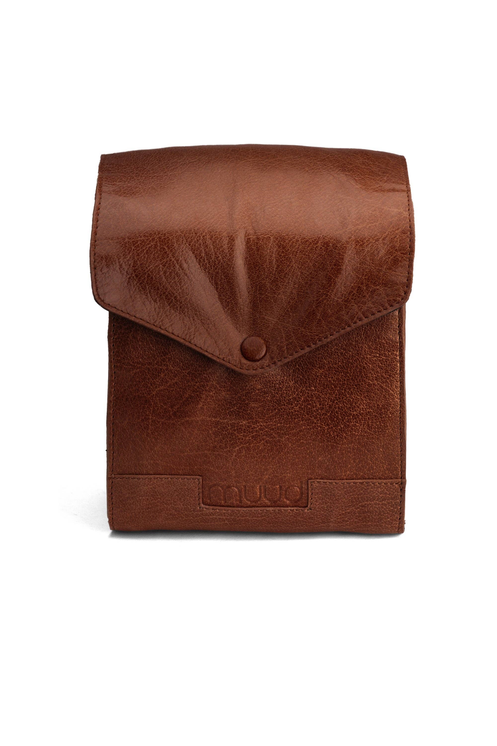 Betina XL Needle Case: Rich Brown