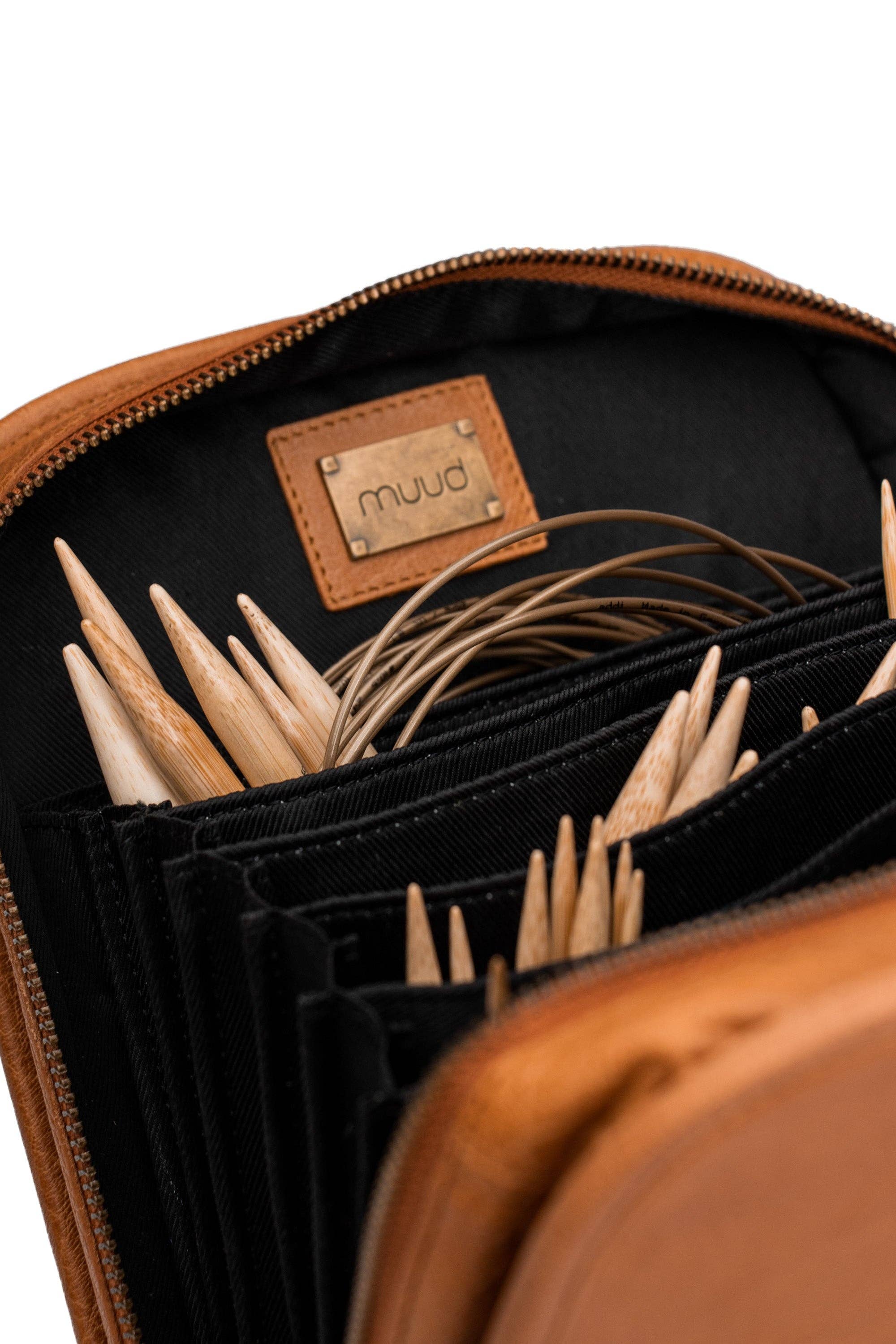 muud, Voss Needle Case: Whisky