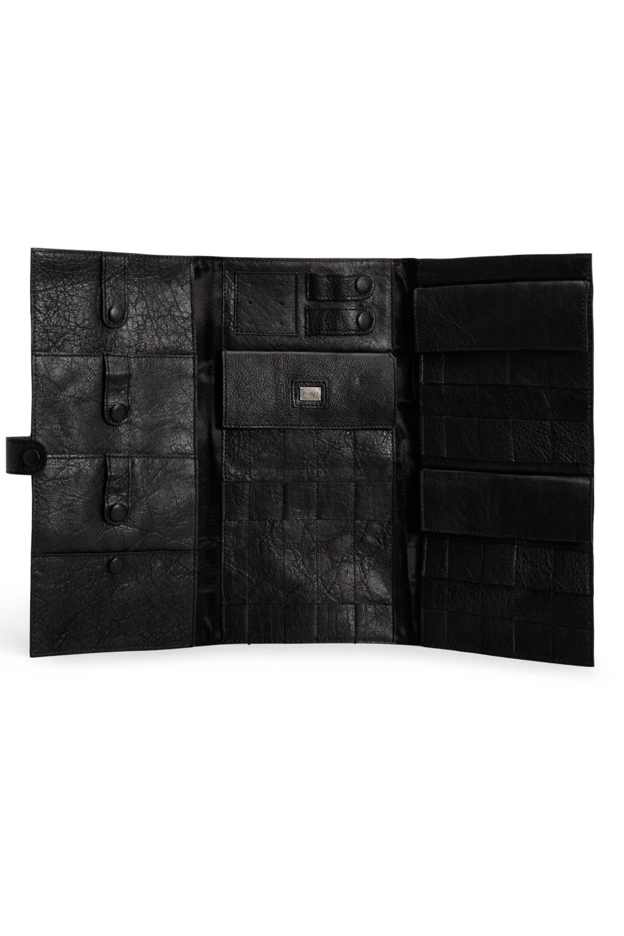 Lucy Needle Case: Black