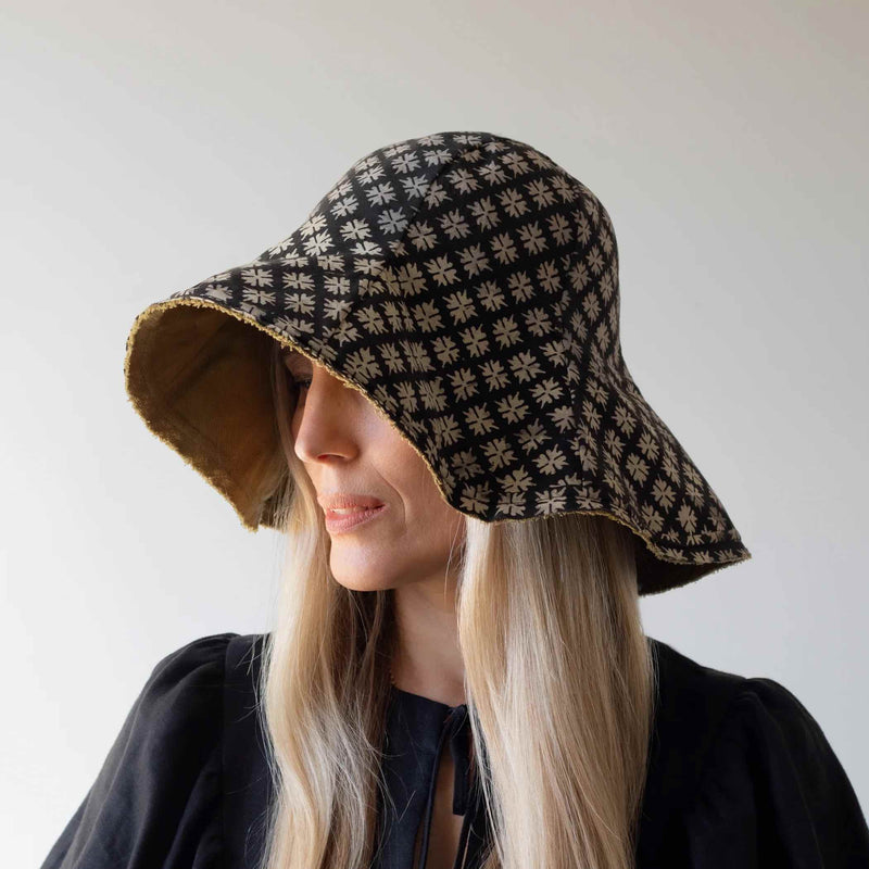 Pattern Fantastique - Belle Hat