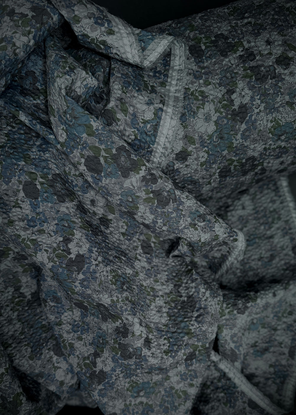 Botanical Dream Ripple Lawn. Midnight