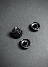 Vintage Buttons. Swirl Black 18mm