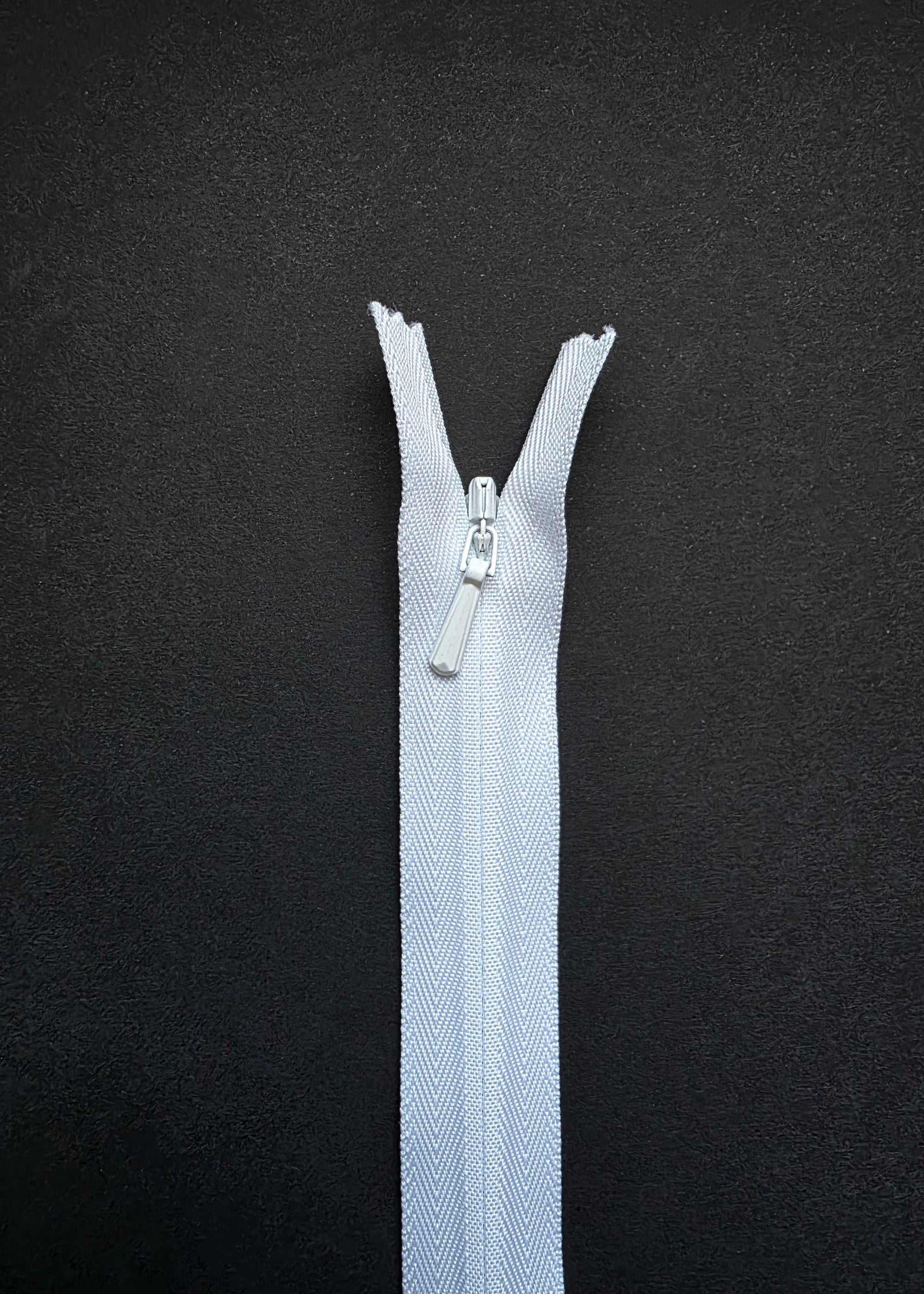 YKK Invisible Zip. White
