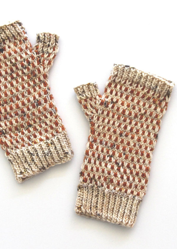 Astra Mitts, Ambah O'Brien Print Knitting Pattern