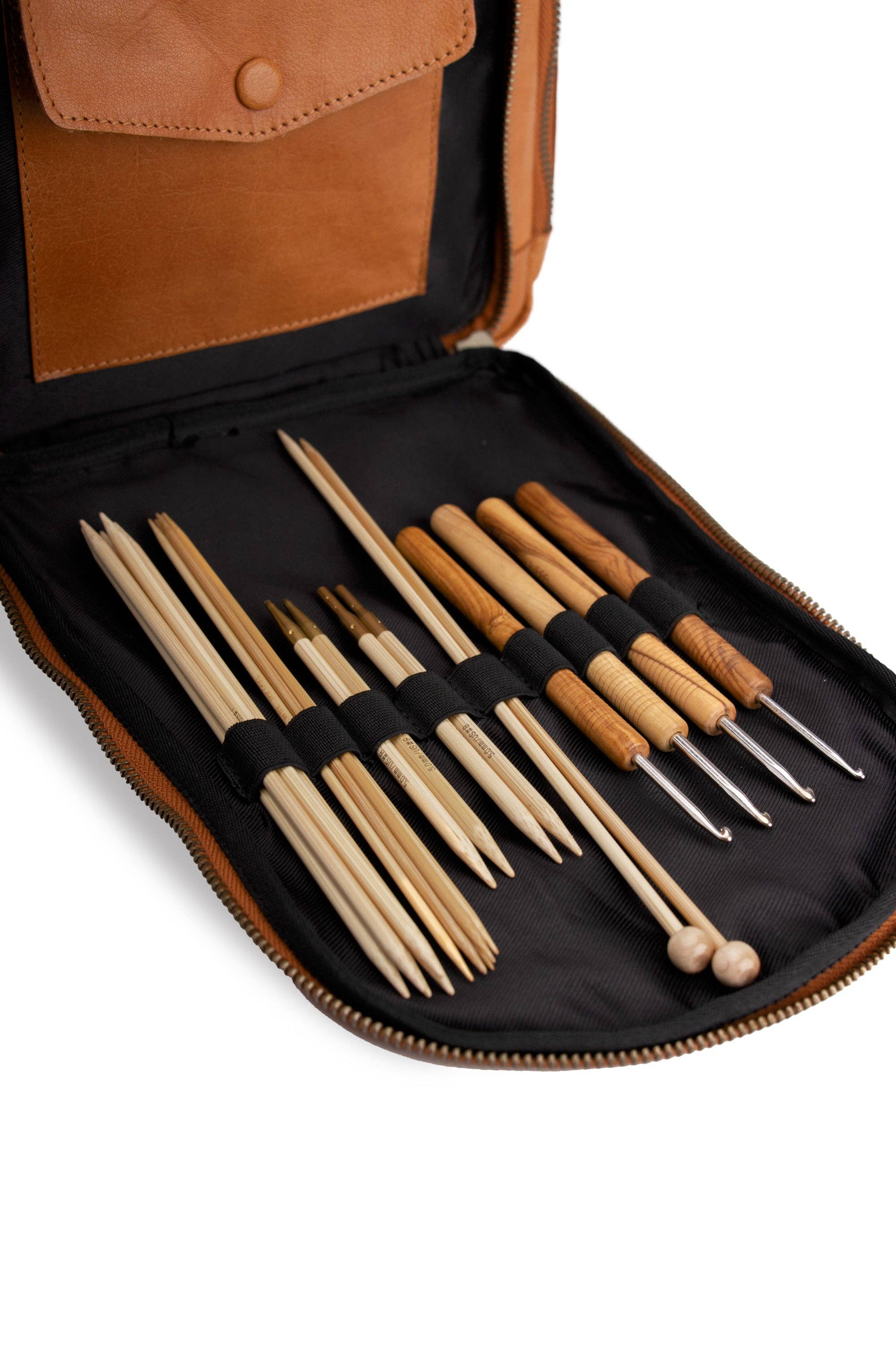 muud, Gwen Sling Bag: Whisky