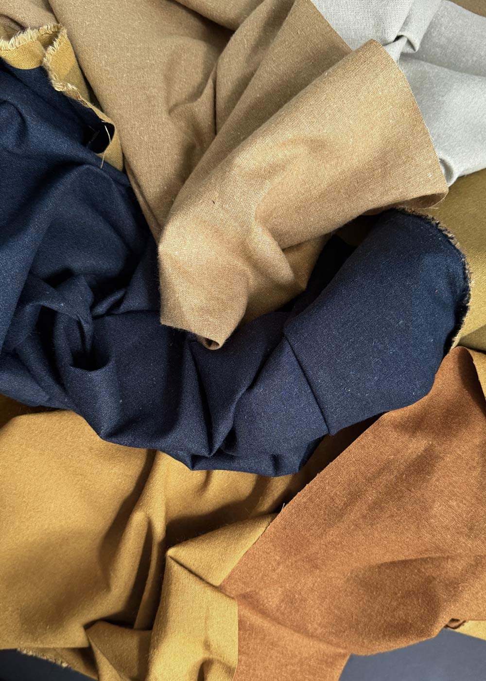 Contraire Rayon Hemp - Navy on Ochre