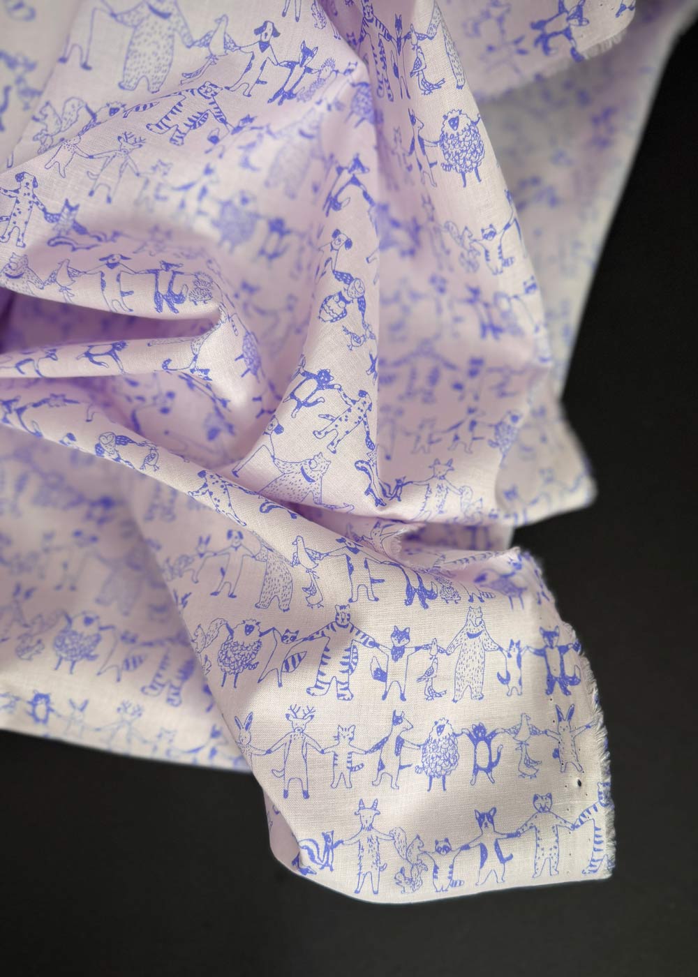 Mes Amis- Fine Cotton Lawn. Lilac