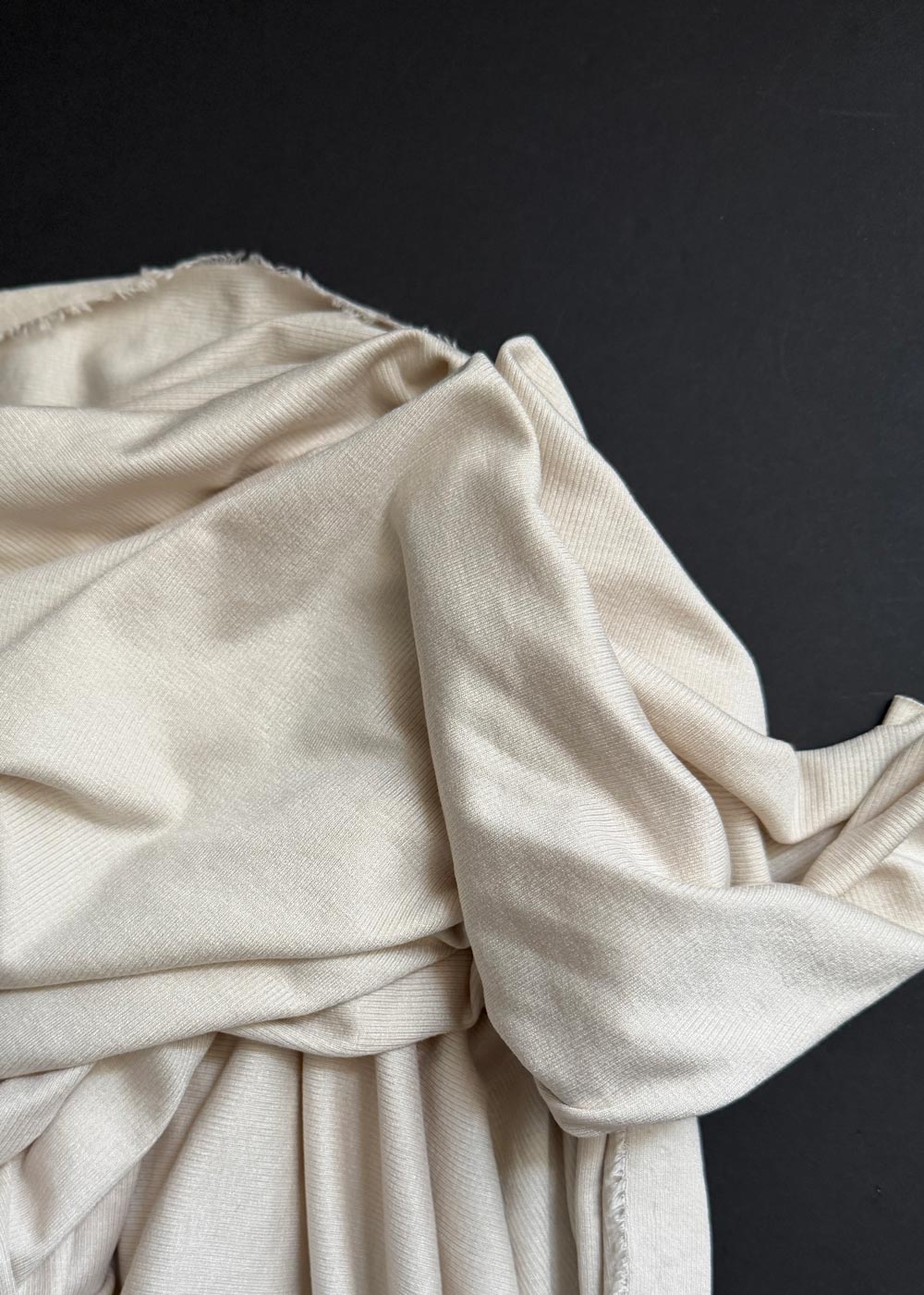 Sanderson Rayon Rib, Pumice