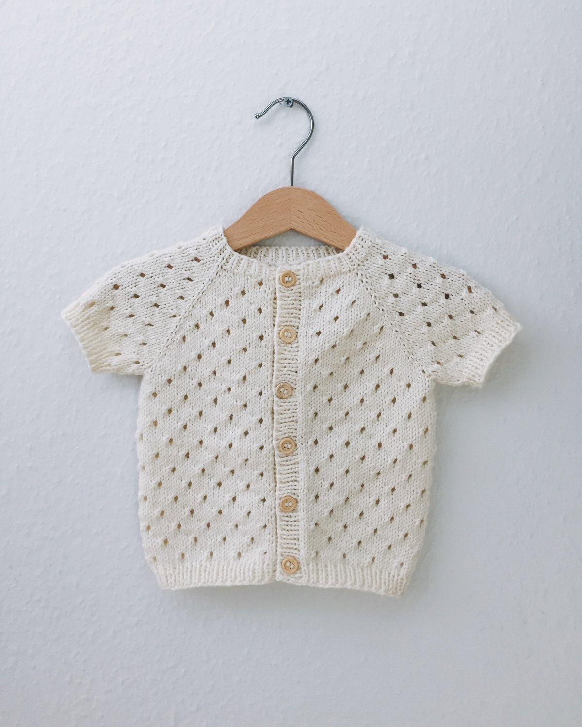 Anna&#39;s Summer Cardigan, Petite Knit. Knitting Pattern