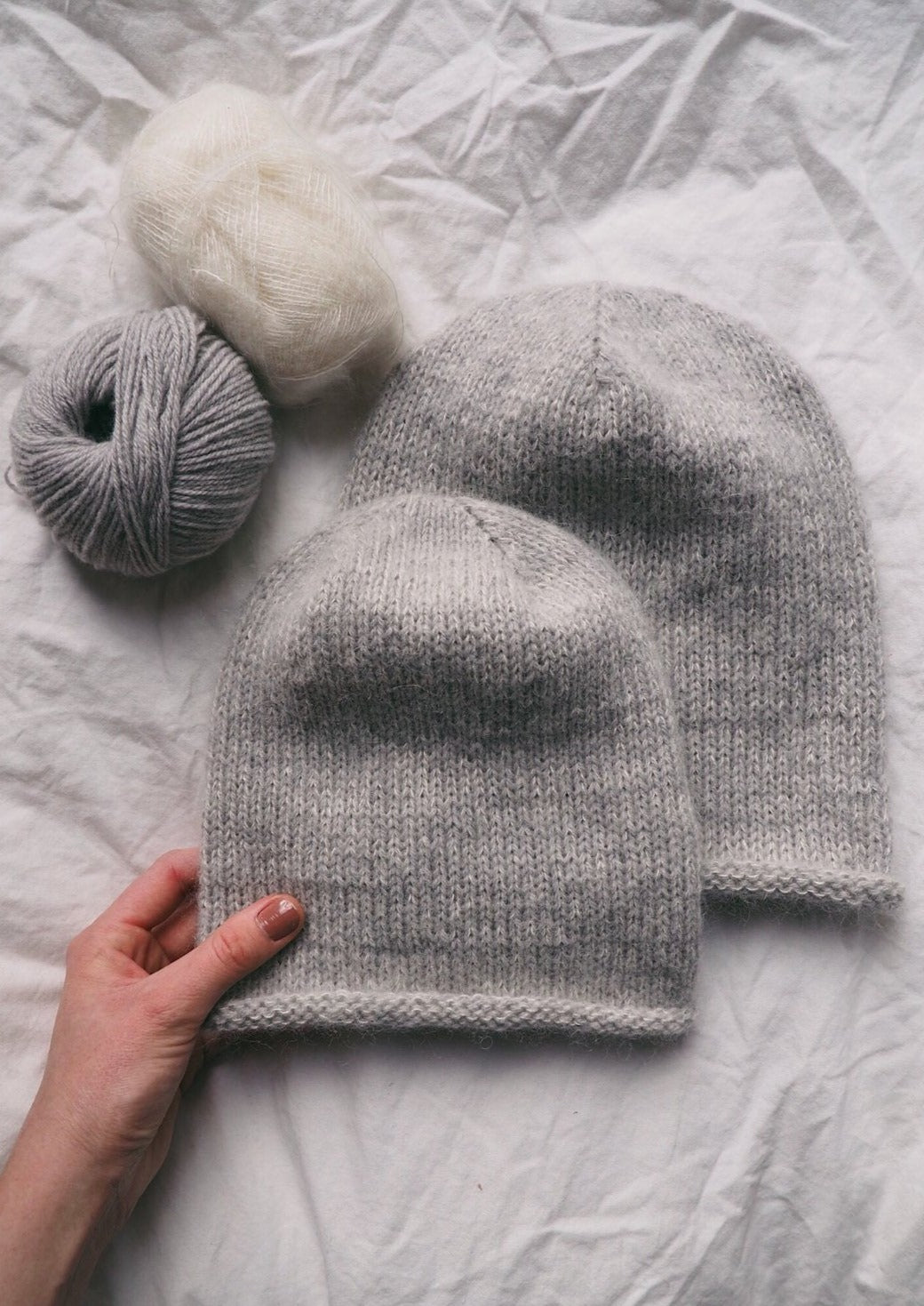 Baggy Hat, Petite Knit. Knitting Pattern