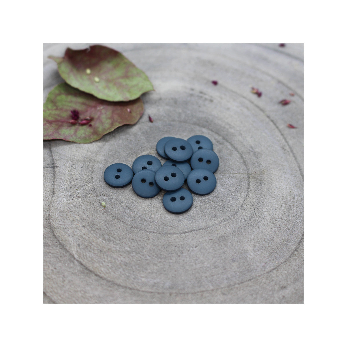 *Classic Matt Buttons. River 10-15mm – Miss Maude