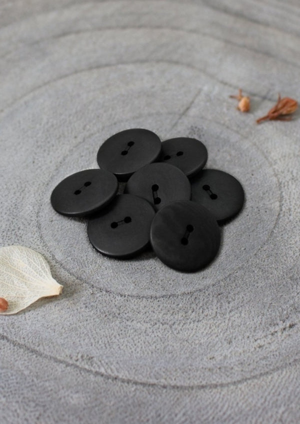 Palm Corozo Buttons - Black.