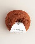 Along Avec Anna. Double Merino 8ply, Châtaigne
