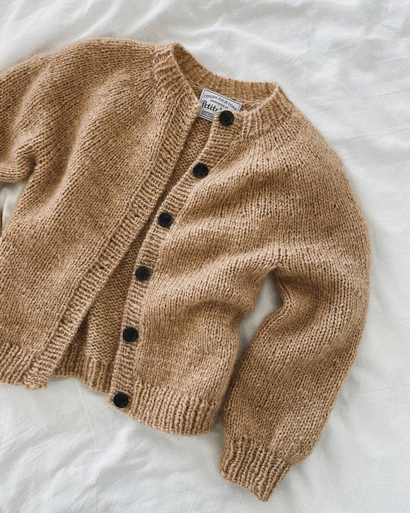 Novice Cardigan Junior, Chunky - Petite Knit. Knitting Pattern