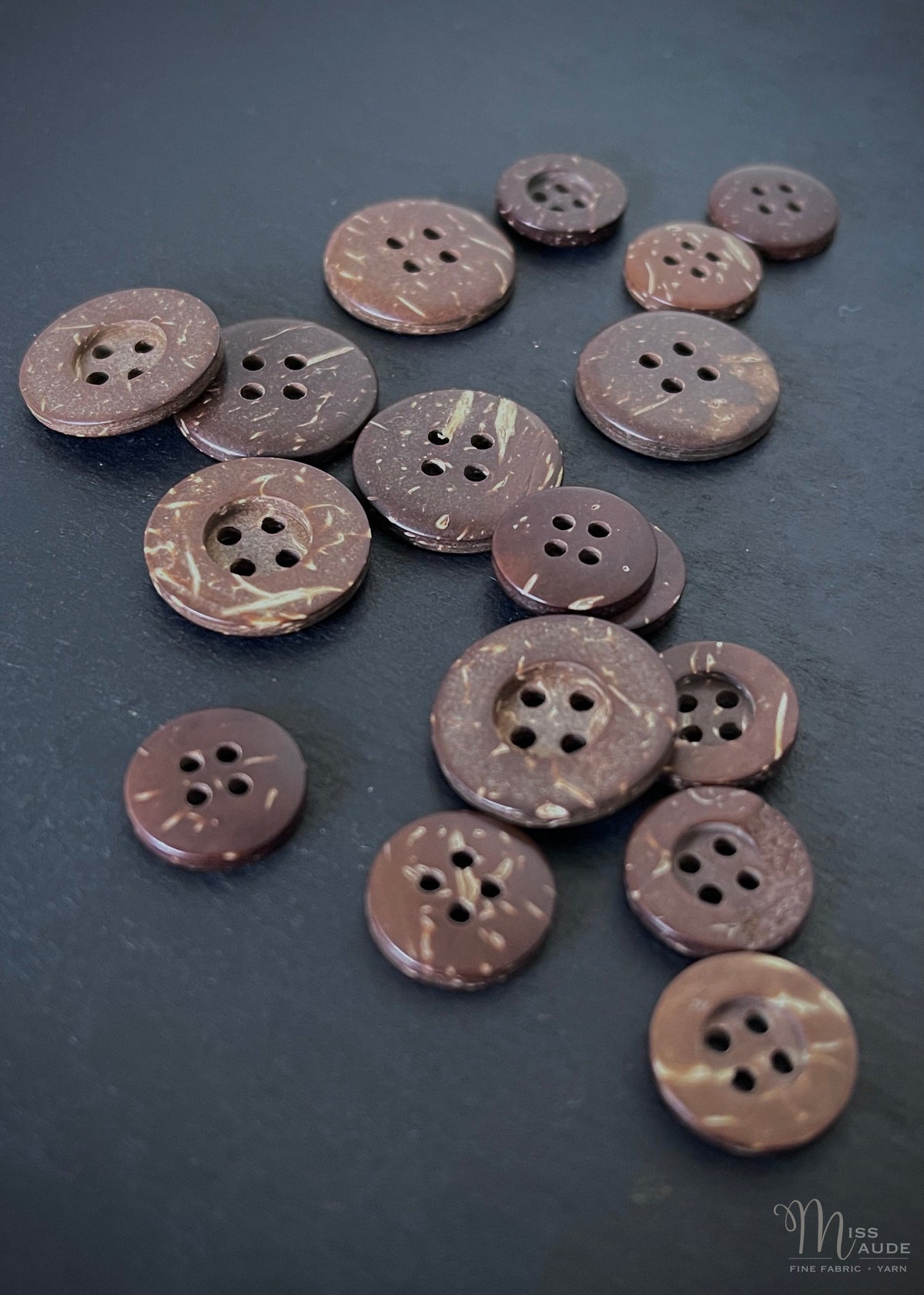 Shell Button Brown *Coconut Shell Buttons, Dark brown – Miss Maude