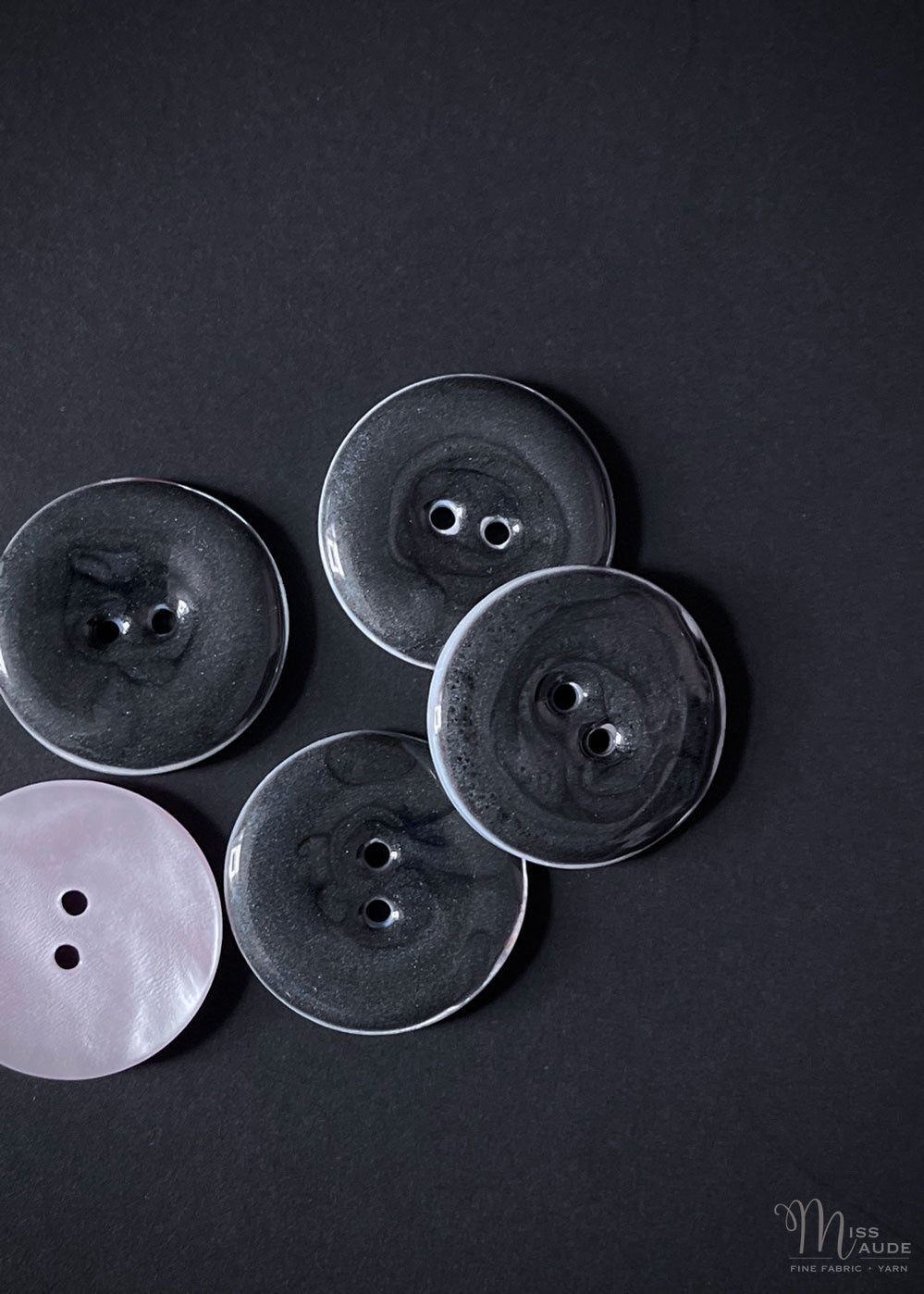 Enamel Shell Buttons 25mm - various colours