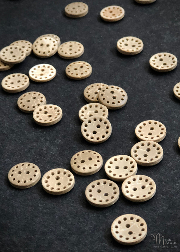 Coconut Shell Buttons, Circlular Holes. 13mm.
