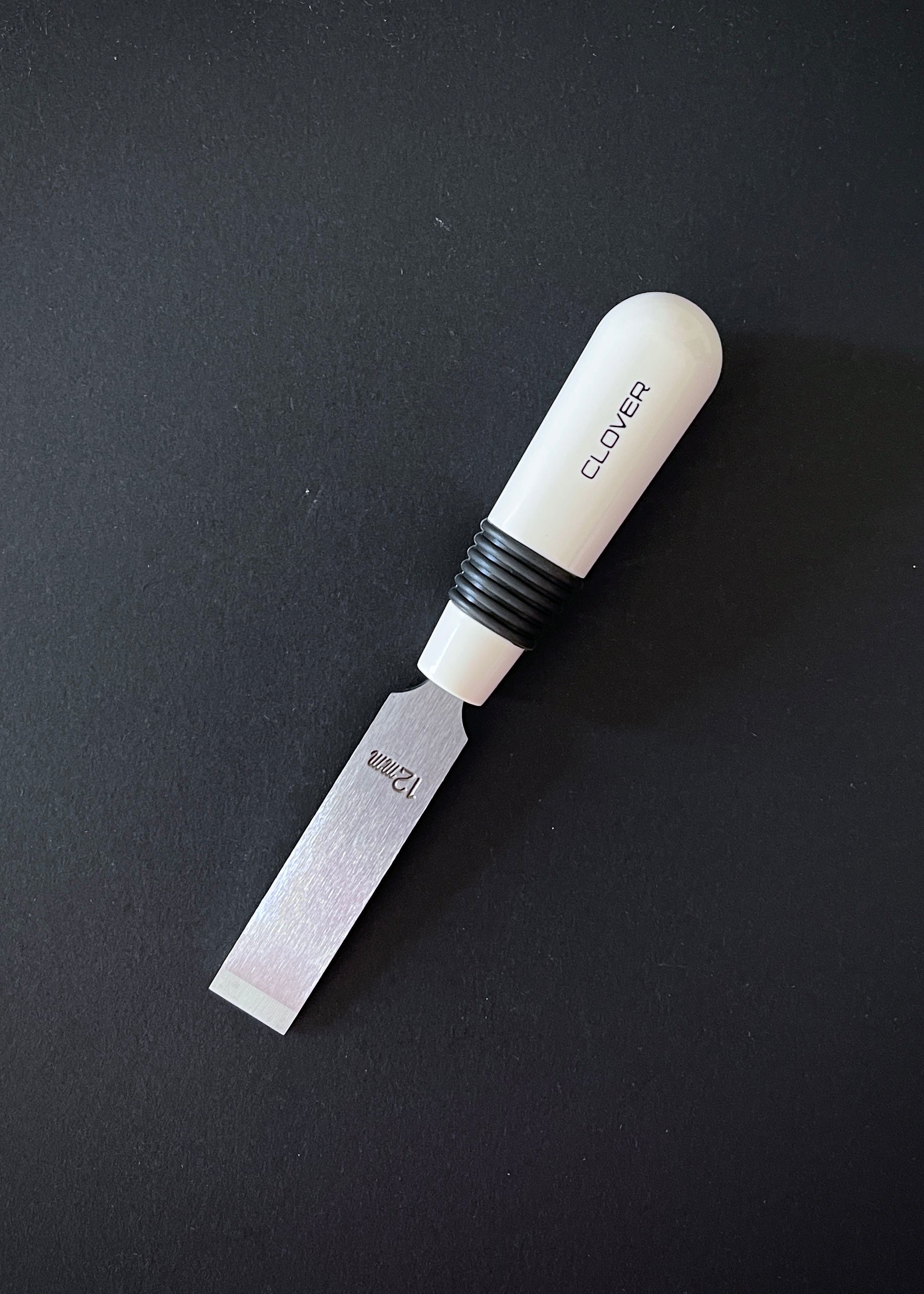 Clover Buttonhole Cutter