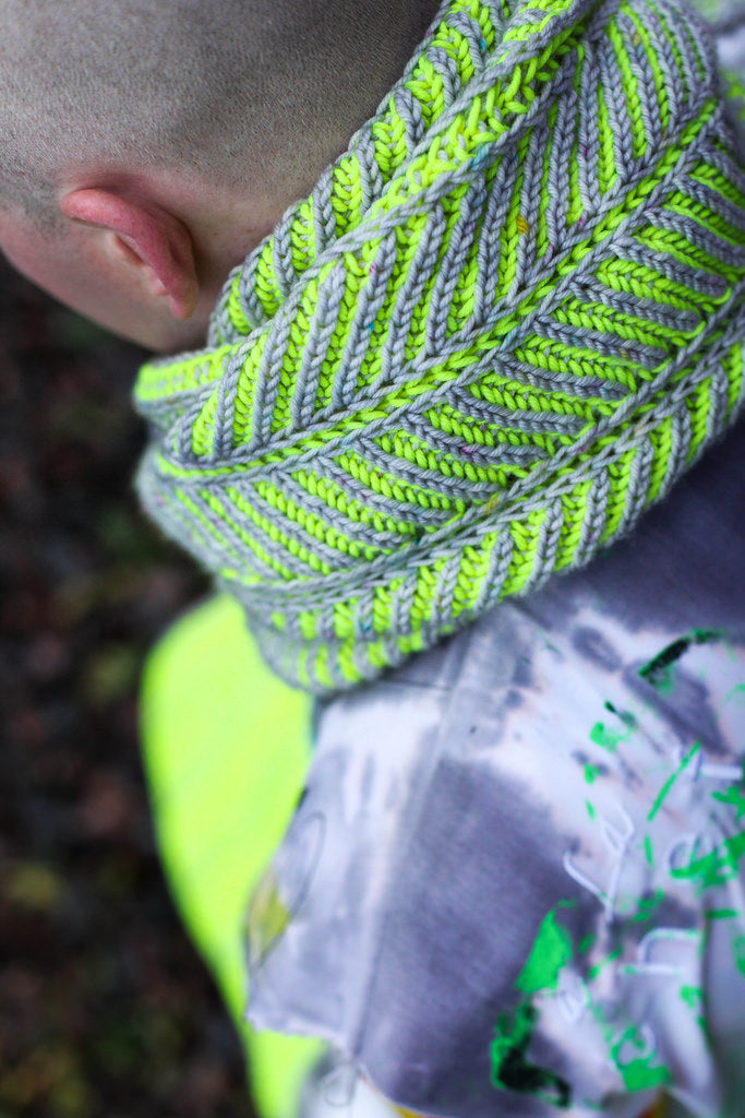 Briochevron Cowl &amp; Scarf, by Westknits. Print Knitting Pattern