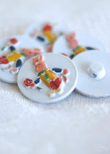 Vintage Italian Bunny Buttons - White. 20mm
