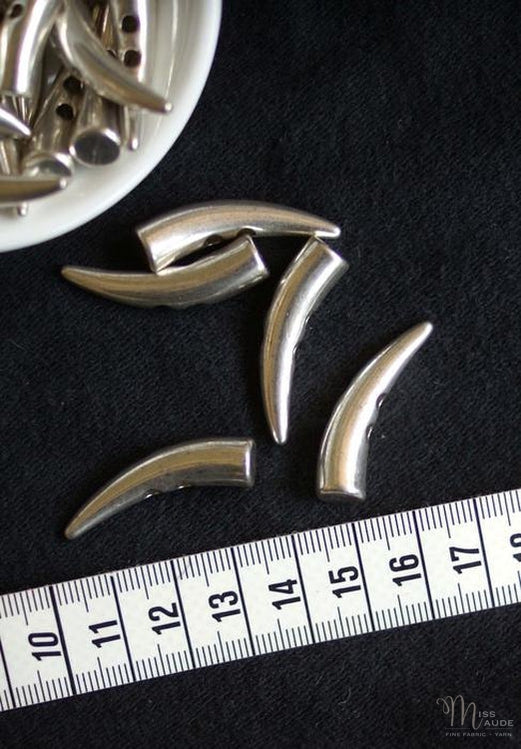 Metal Toggles - Silver  30mm