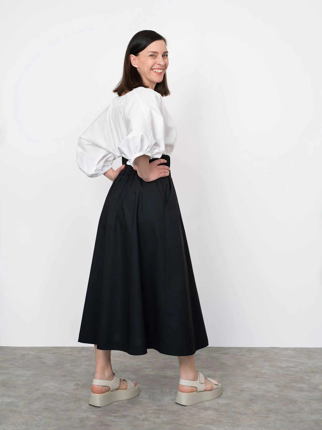 *The Assembly Line V-Neck Cuff Top Printed Sewing Pattern – Miss Maude